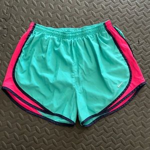 Nike shorts M